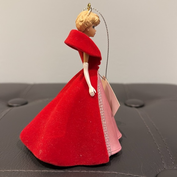 Heirloom Collection | Barbie Sophisticated Lady Ornament- 2013 - Picture 4 of 10